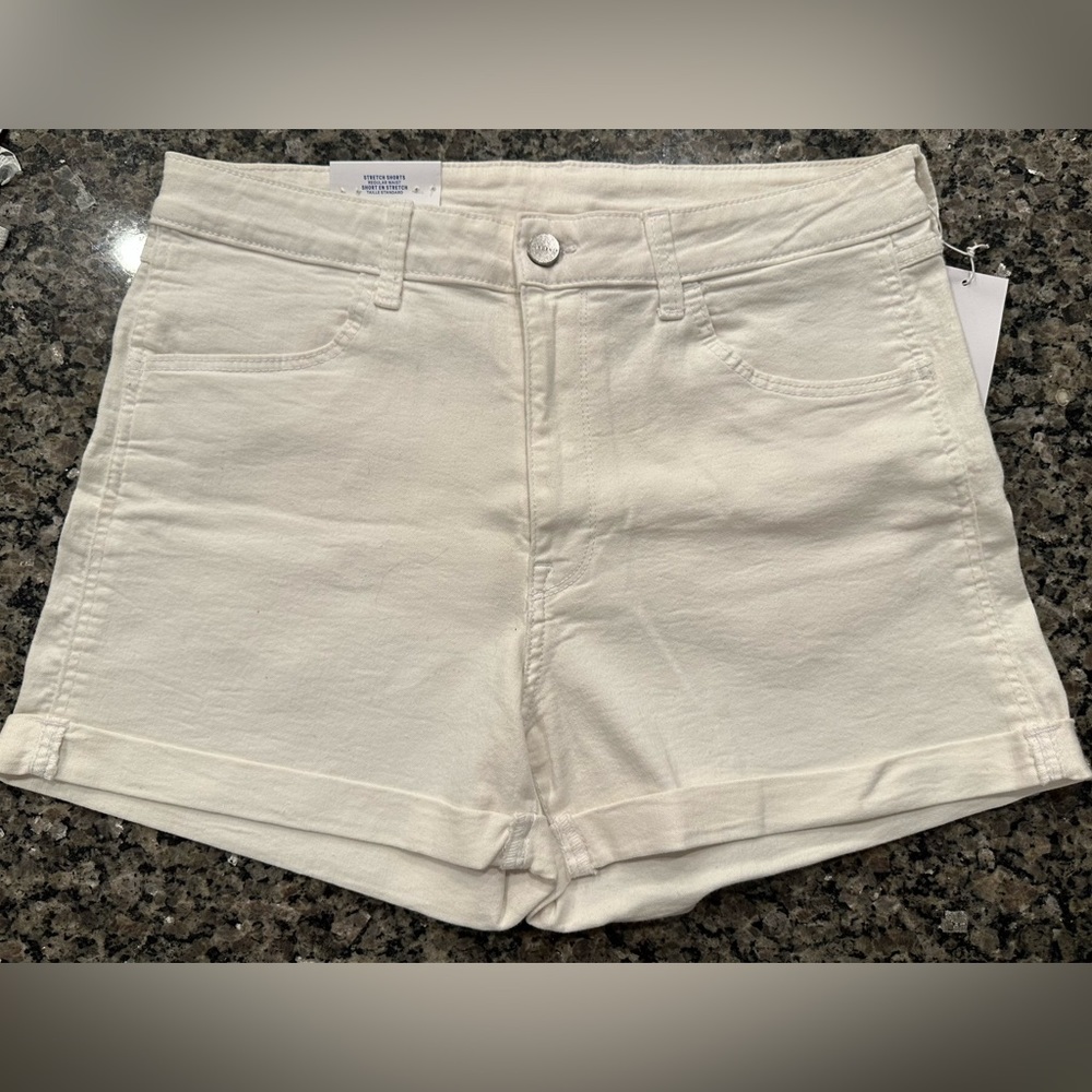 NWT H&M Women's Creamy White Denim Shorts Size 12